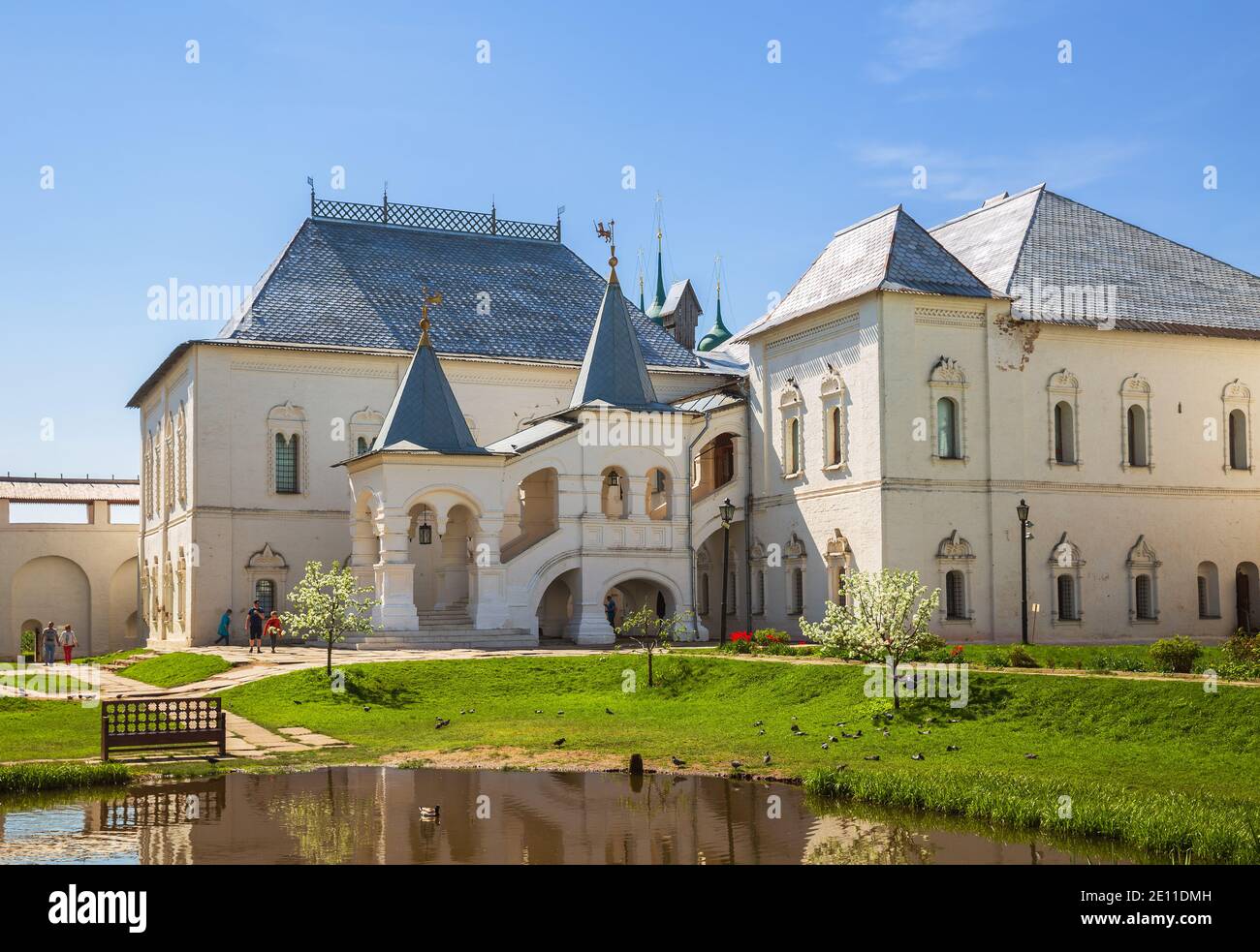 Russia a view of the red porch hires stock photography and images Alamy