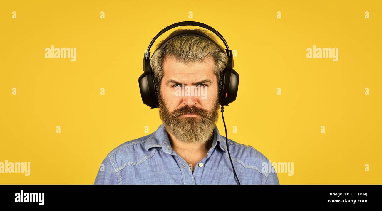 songs that sound good with headphones