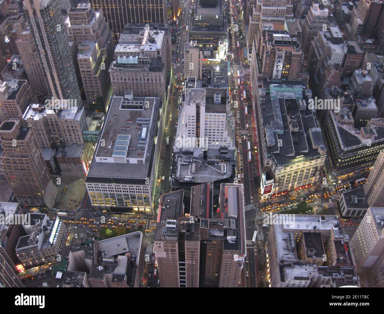 Birds eye view of manhattan hi-res stock photography and images - Alamy