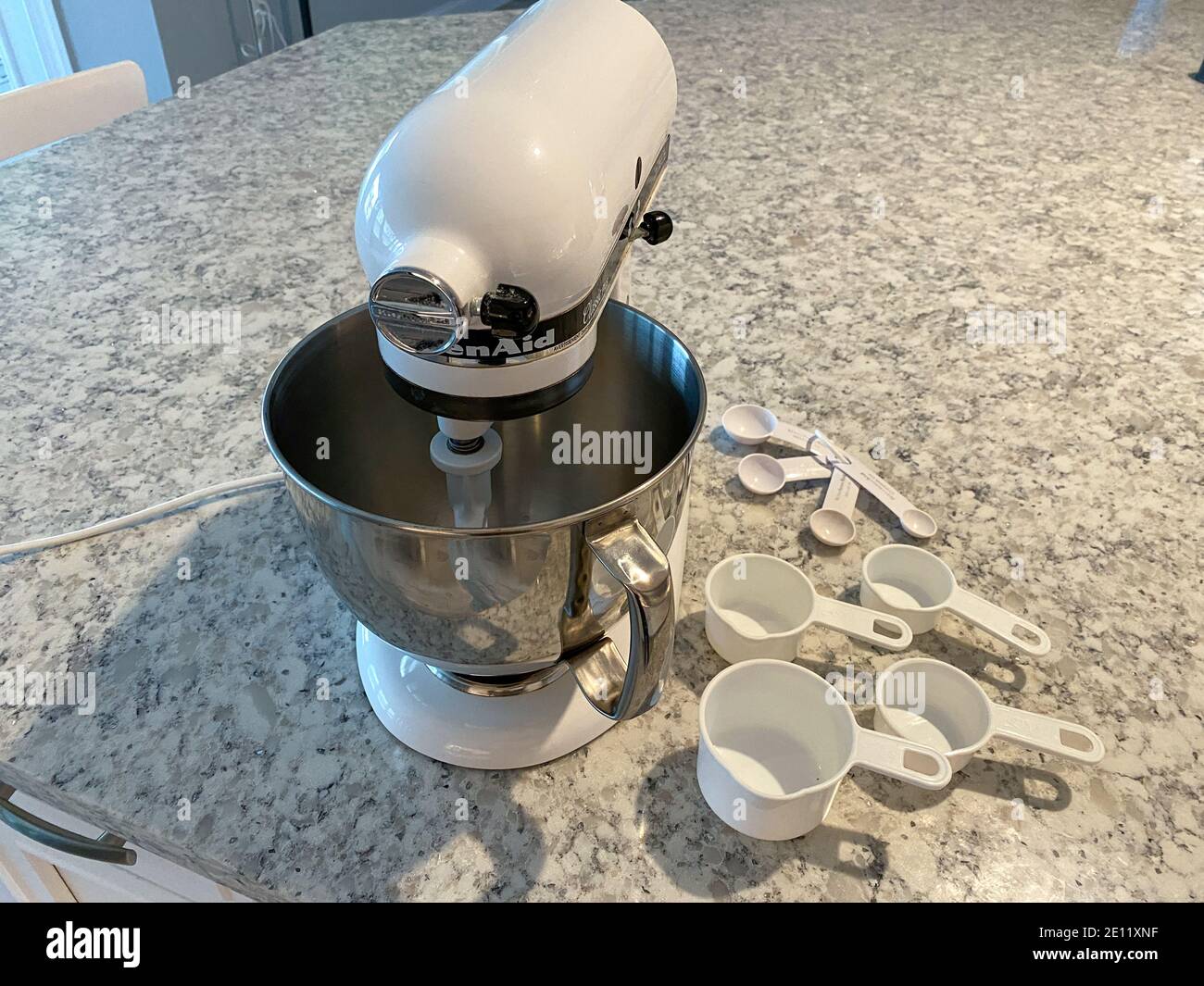 Kitchen appliances mixer maker machine hi-res stock photography and images  - Alamy