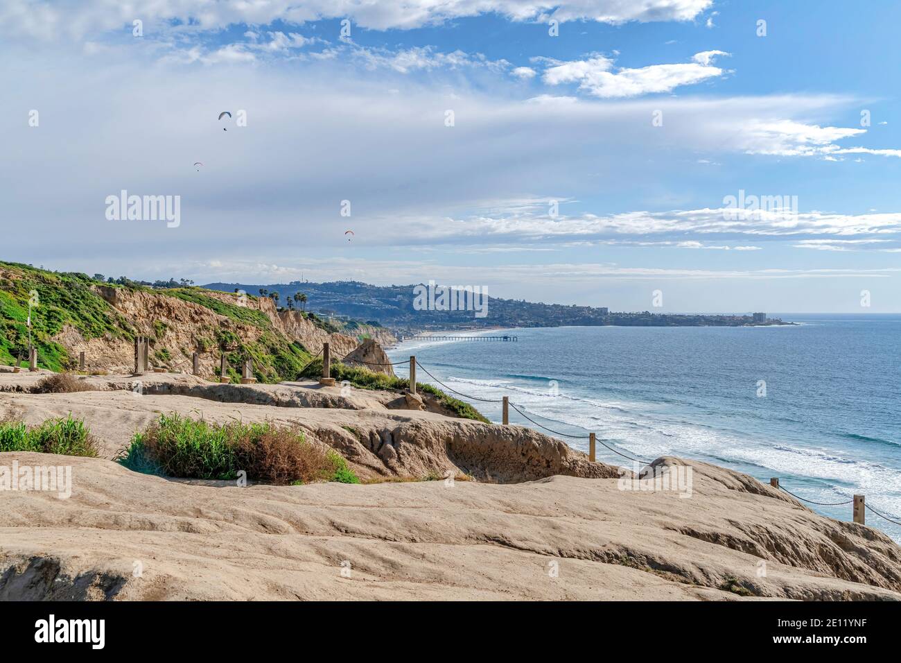 Aerial view rocky shore ocean hi-res stock photography and images - Alamy