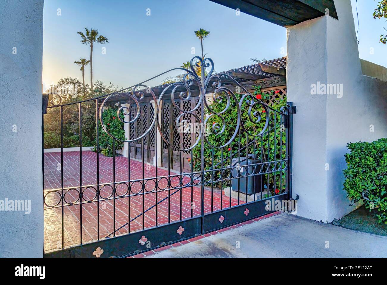 Gate And Trellis High Resolution Stock Photography and Images Alamy