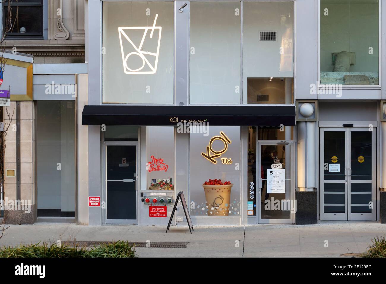 KOI Thé, 32 Union Square East, New York, NY. exterior storefront of a