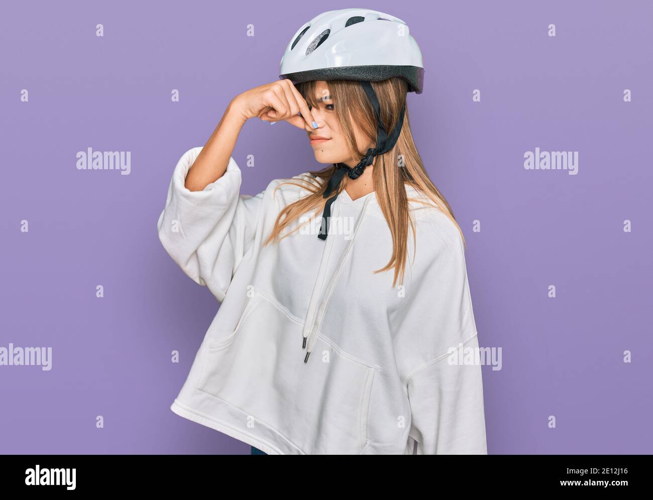 bike helmet smell Kleen Pro  Earth Mint 125 ml | Helmet Cleaner Spray for Helmets | Helmet Deodorizer | Removes Sweat Dirty and smelly helmet? Not