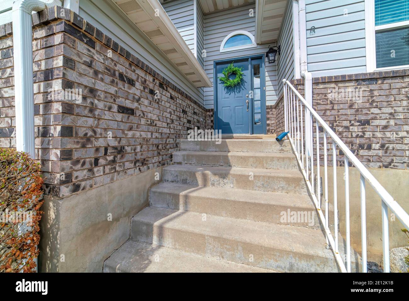 Wraeth Stairs Front view concrete stairs hi-res stock photography and images - Alamy