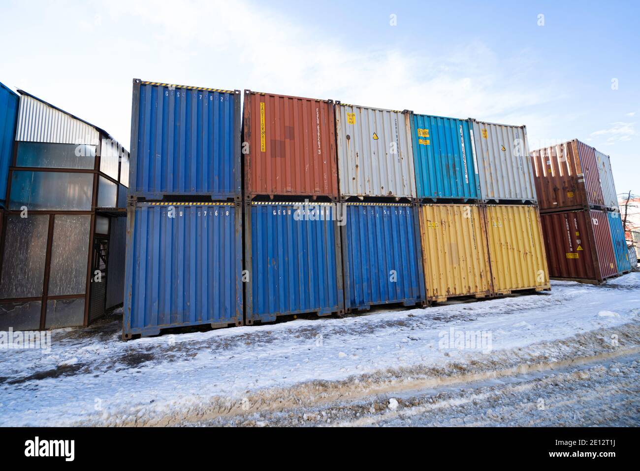 Pile of shipping containers hires stock photography and images Alamy