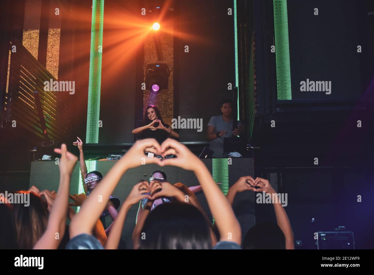 Asian teenagers concert hi-res stock photography and images - Alamy