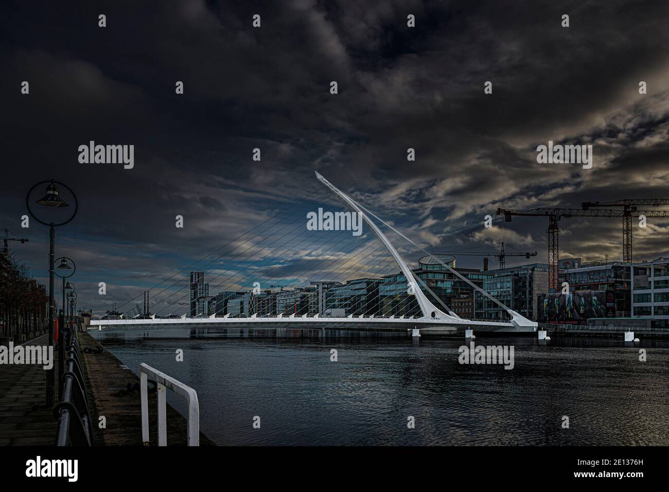 The Samuel Beckett Bridge over the River Liffey, Dublin, Ireland Stock ...