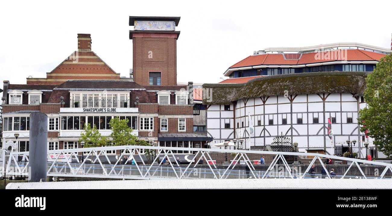 London, UK. 07th Sep, 2019. View of the Shakespeare Globe Theatre. The theatre is covered with straw. Since the Wieddereröffnun 1997, the dramas are to be experienced here again under the open sky. Credit: Waltraud Grubitzsch/dpa-Zentralbild/ZB/dpa/Alamy Live News Stock Photo