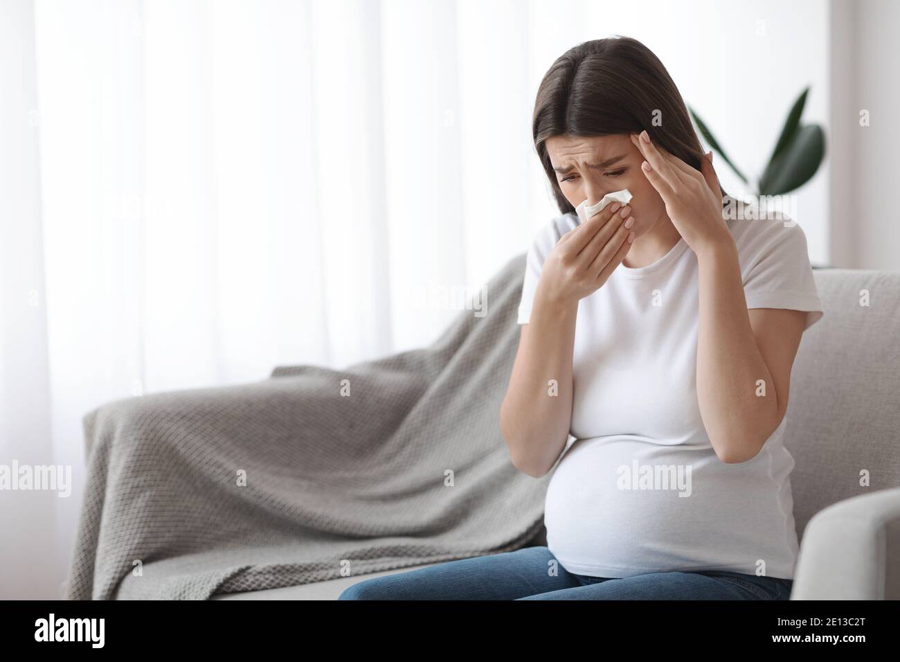 Pregnant sick hires stock photography and images Alamy