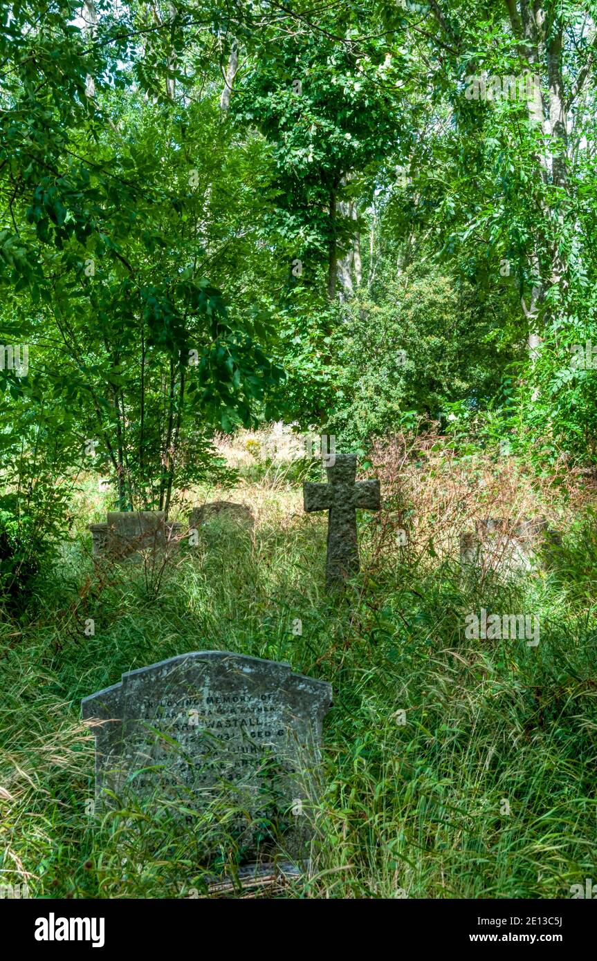 Churchyard churchyards hi-res stock photography and images - Alamy