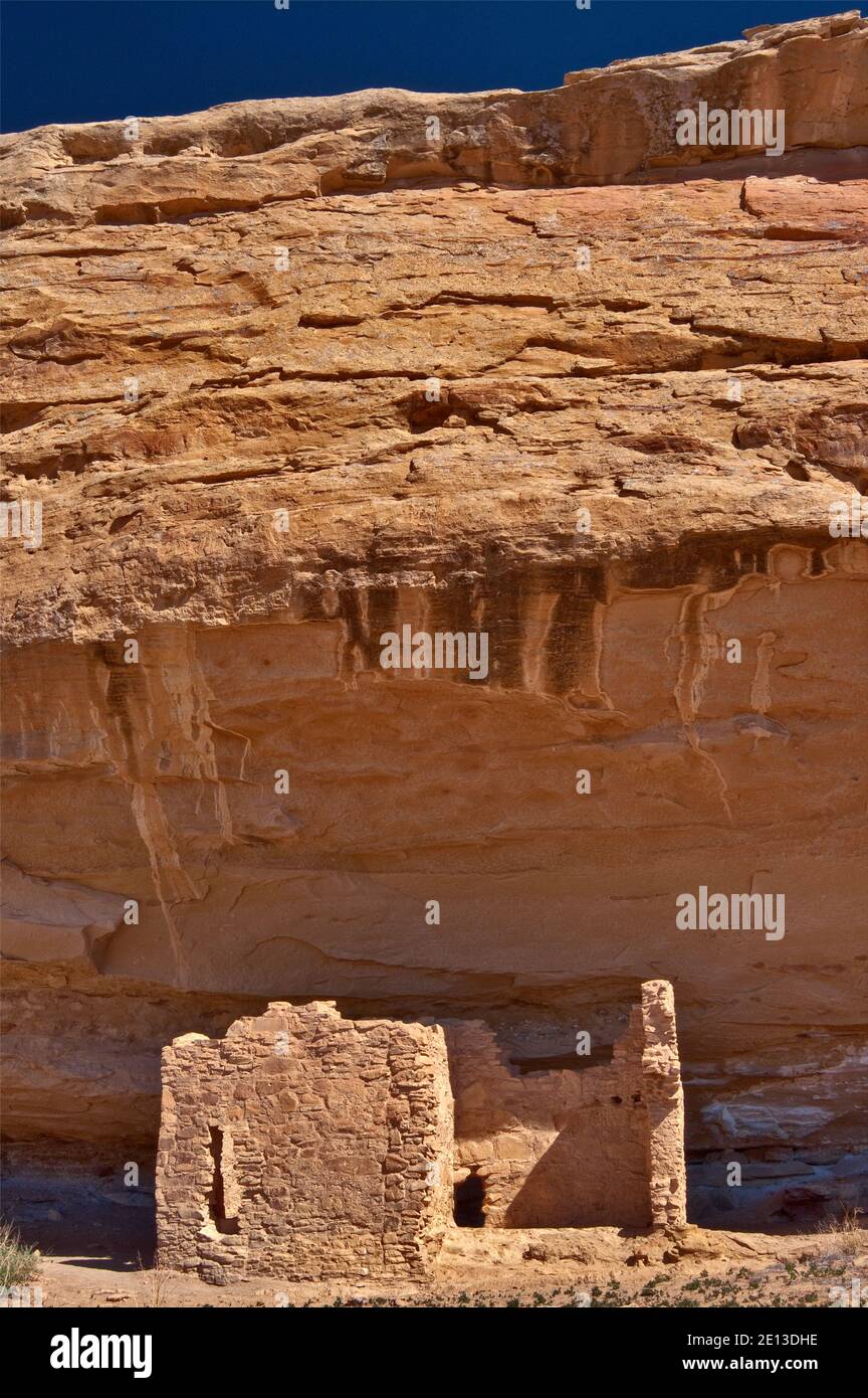 Alcove Homes, Anasazi Indian ruins, in North Mesa cliff, near Gallo