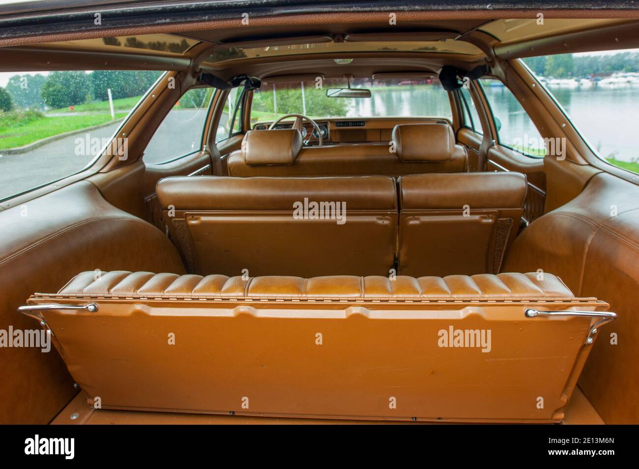 1972 Oldsmobile Vista Cruiser Classic American Woody Station Wagon Stock Photo Alamy