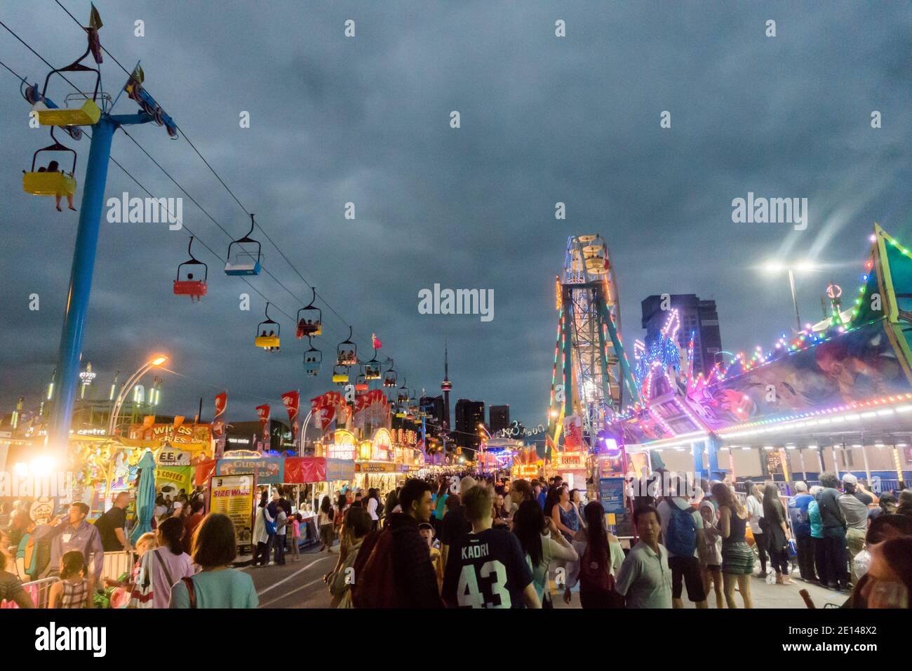 Canadian skyway hi-res stock photography and images - Alamy