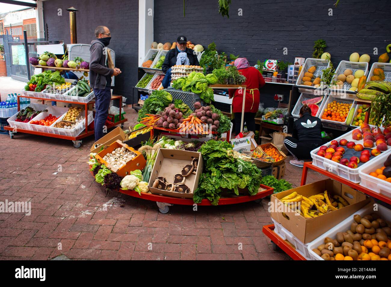 Fruit and vegetable market south africa hires stock photography and