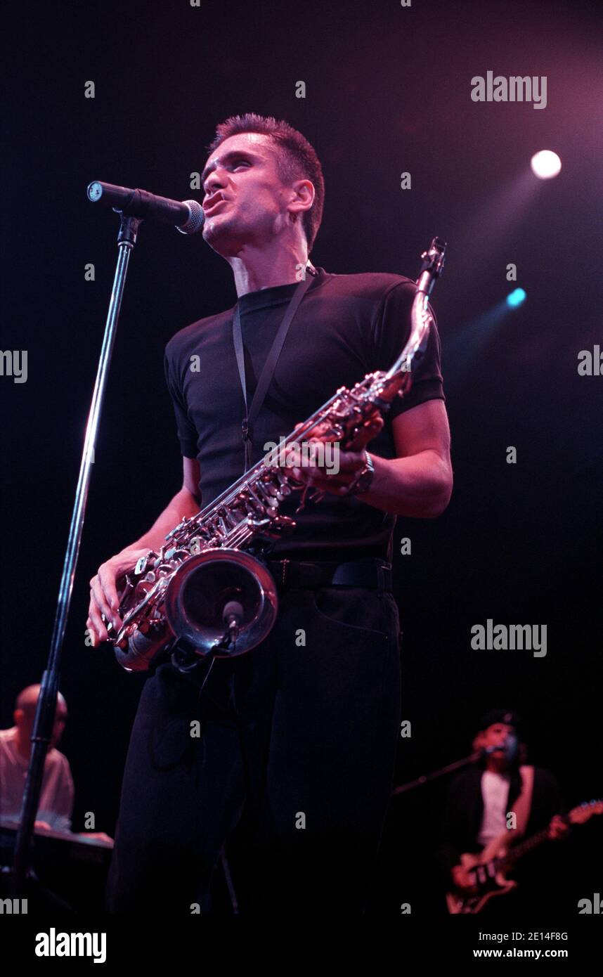 Curtis Stigers in concert at the Shepherds Bush Empire in London. 12th December 1995 Stock Photo