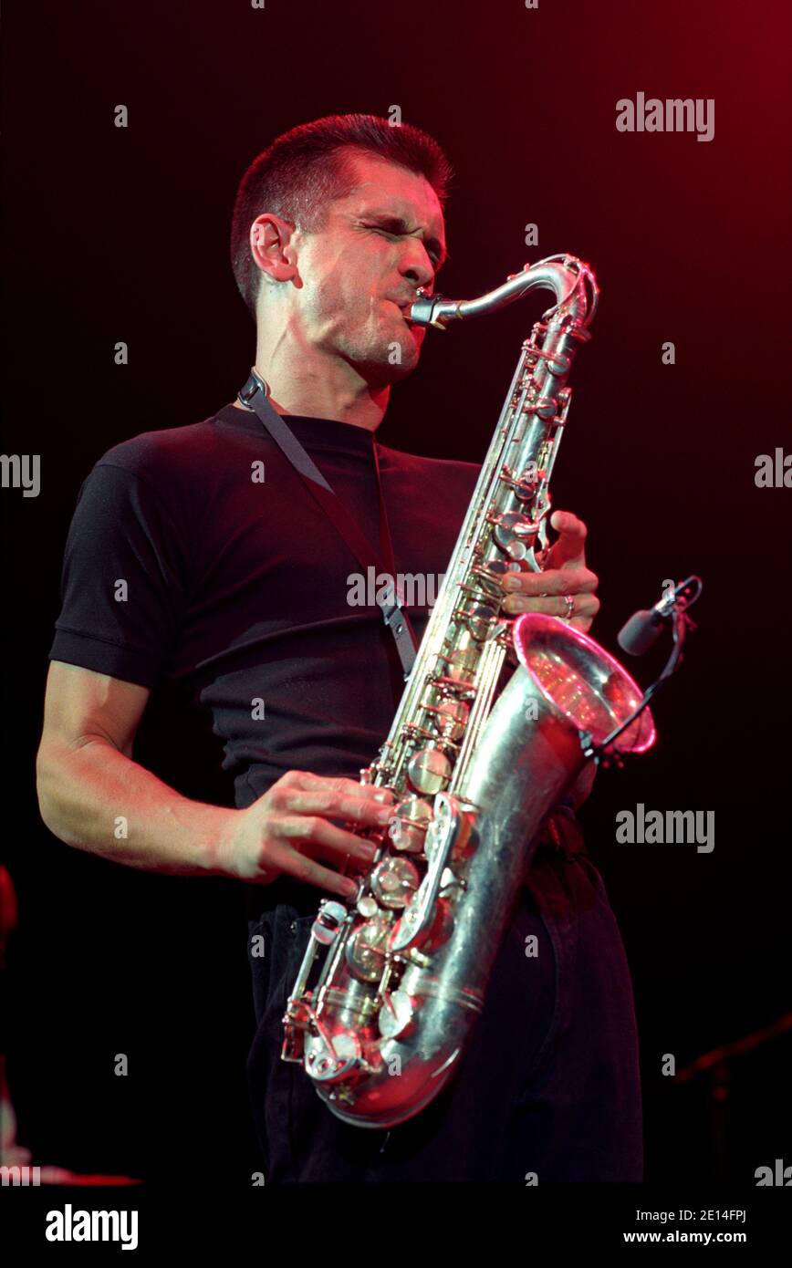 Curtis Stigers in concert at the Shepherds Bush Empire in London. 12th December 1995 Stock Photo