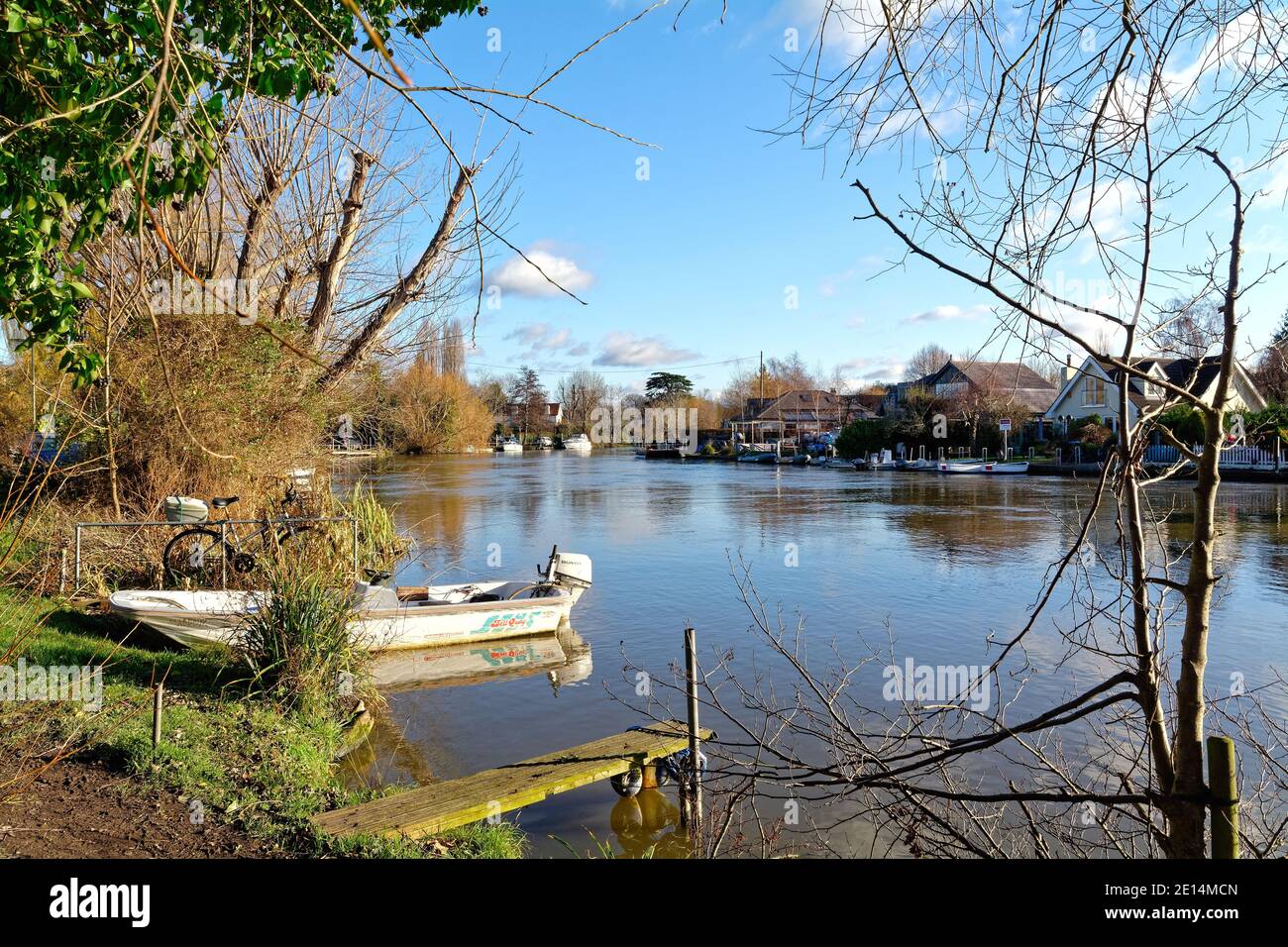 Three Rivers Surrey The riverside and River Thames at Shepperton on a bright sunny winters ...