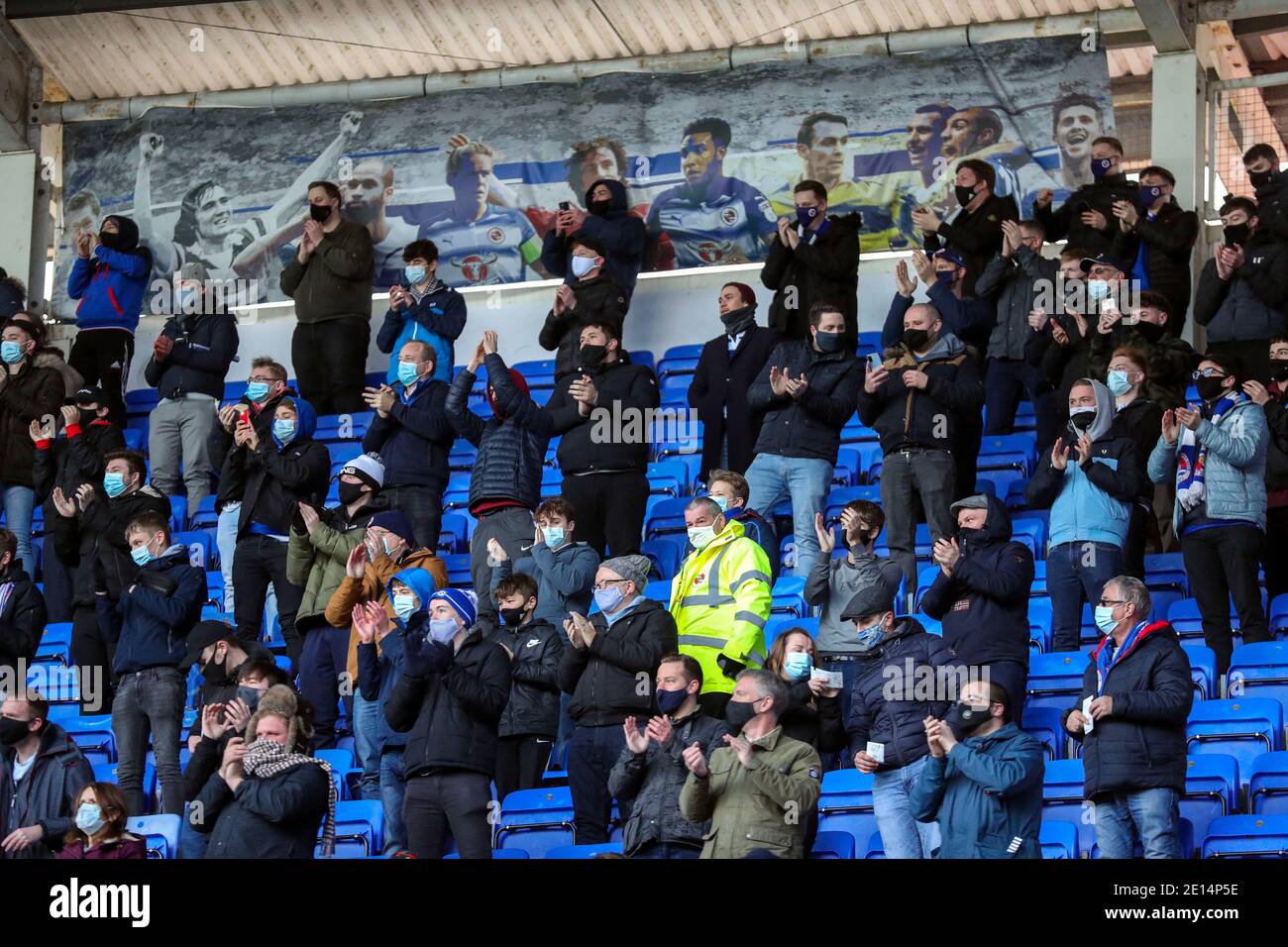 Fans welcome the Reading FC players out before the Sky Bet Championship ...