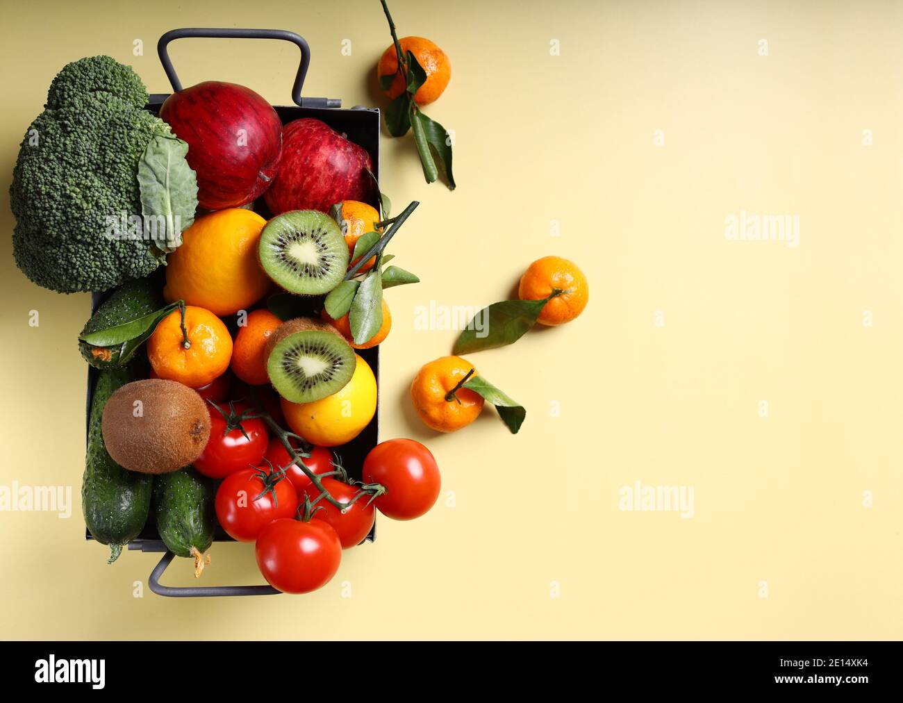 fresh organic fruits and vegetables in a box Stock Photo - Alamy