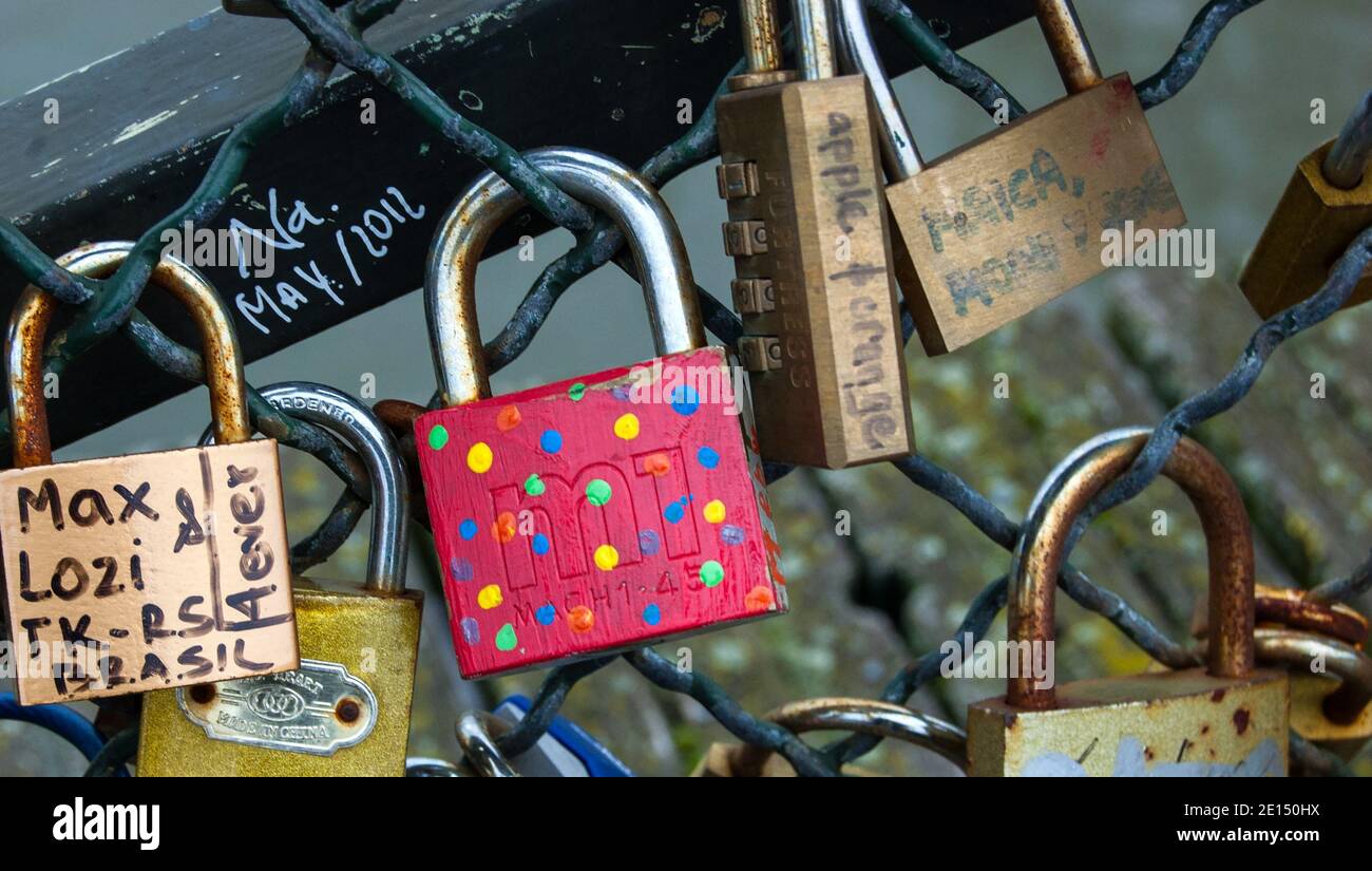 Funny and dots hi-res stock photography and images - Alamy