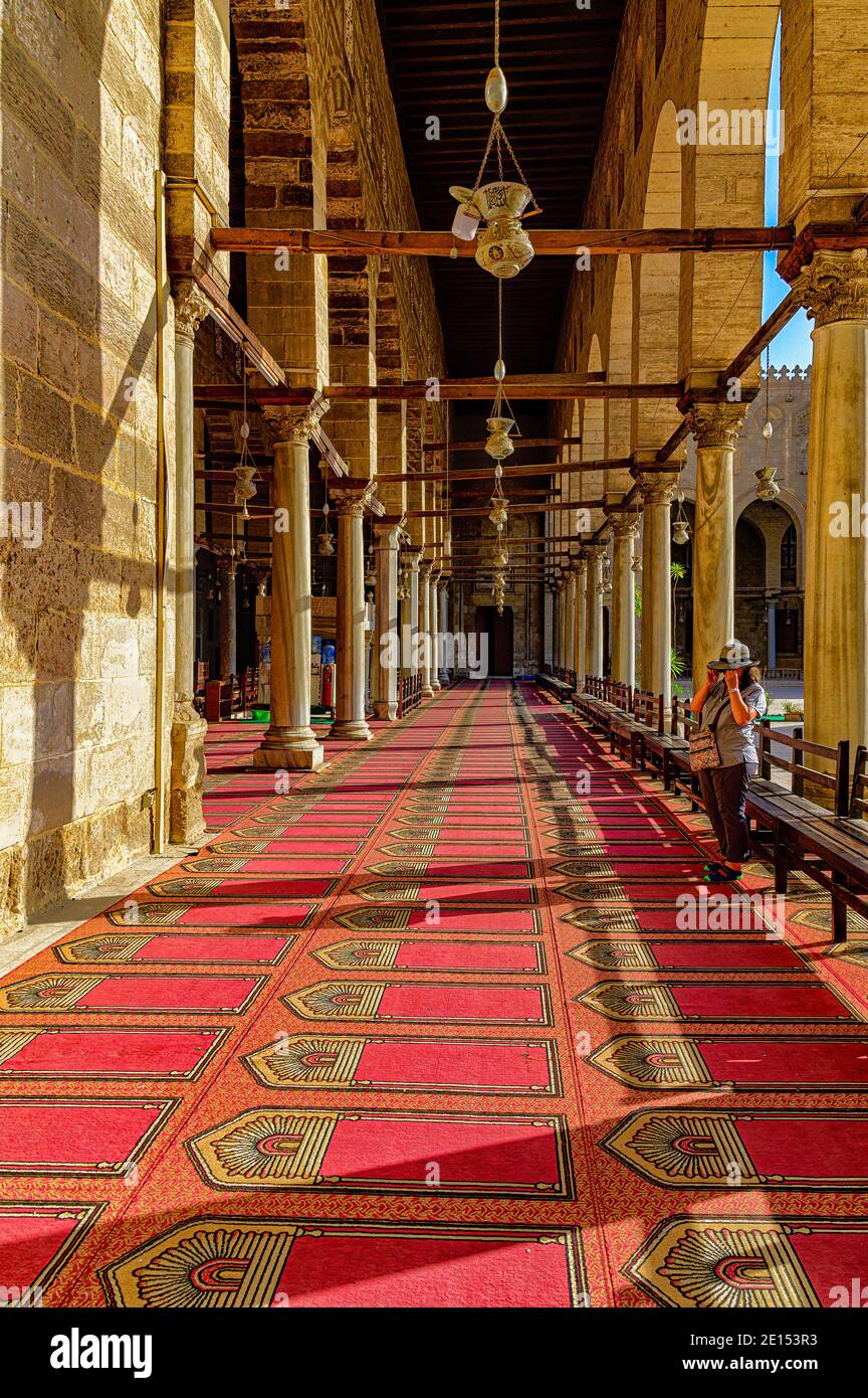 One of the arcades surrounding the courtyard.of the Mosque of Sultan al-Muayyad in Cairo Stock Photo