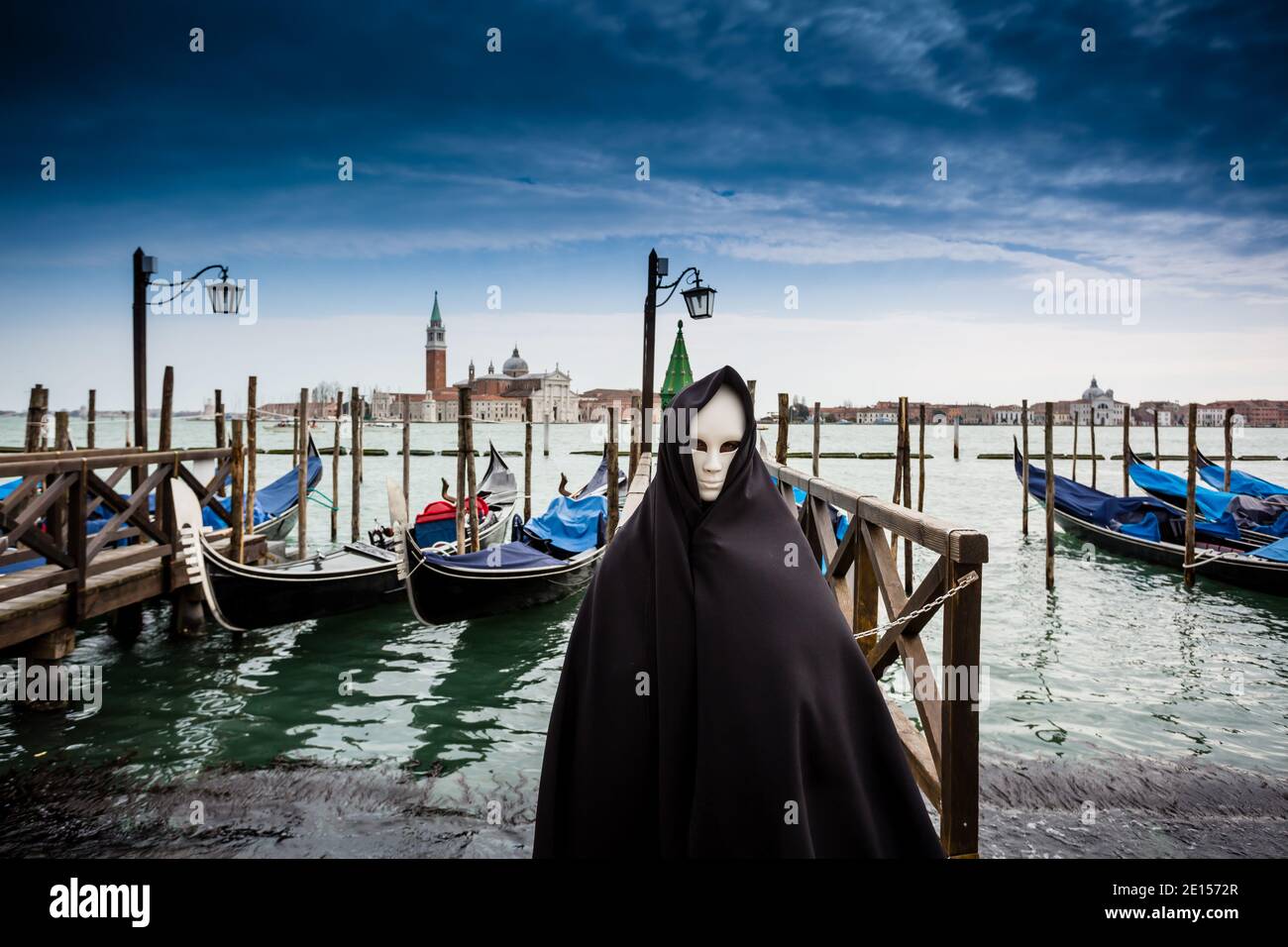 Court jester venice carnival hi-res stock photography and images - Alamy