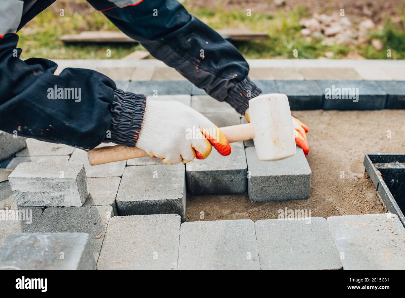 Bonding granite tiles to concrete subfloors outside the house porch