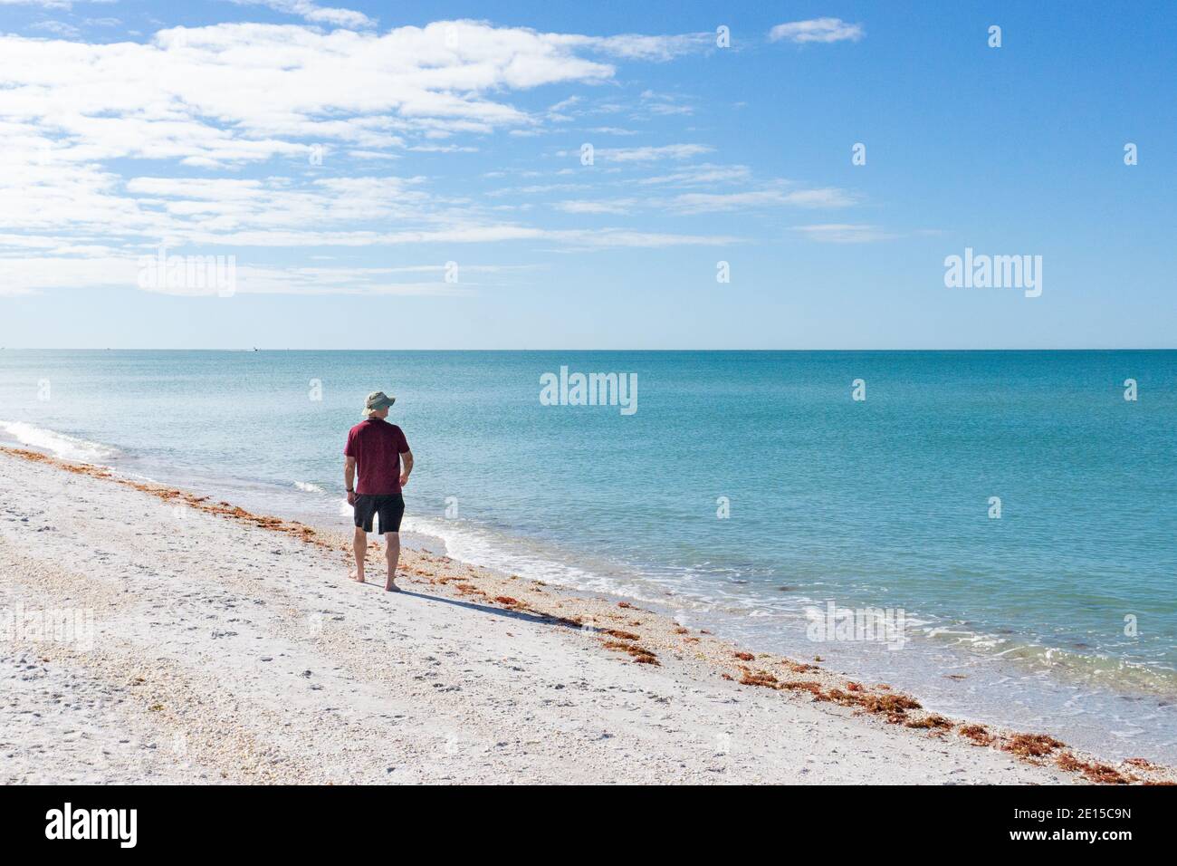 USA, Florida, Sanibel Island. Snowbirds finally reached their destination: car  window markers explain why these snowbirds have driven to Florida Stock  Photo - Alamy