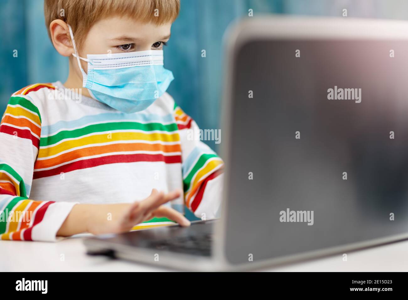 Boy wearing medical face mask hi-res stock photography and images - Alamy