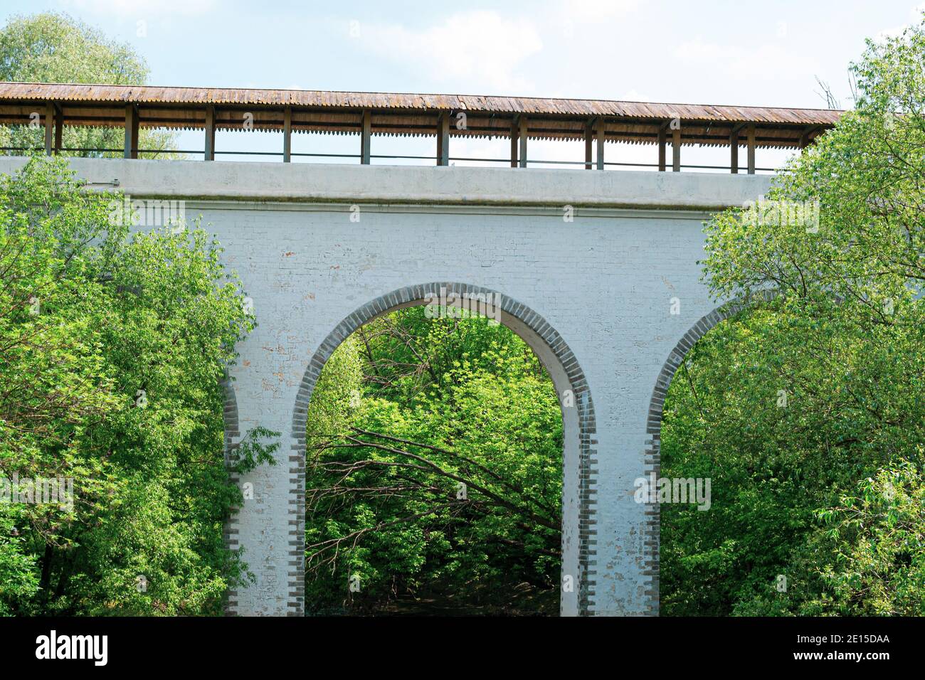 Moscow, Russia - June 9, 2020: Waterworks aqueduct in the Yauza River Valley in Moscow. Historical aqueduct of the 18th century made of white stone in Stock Photo