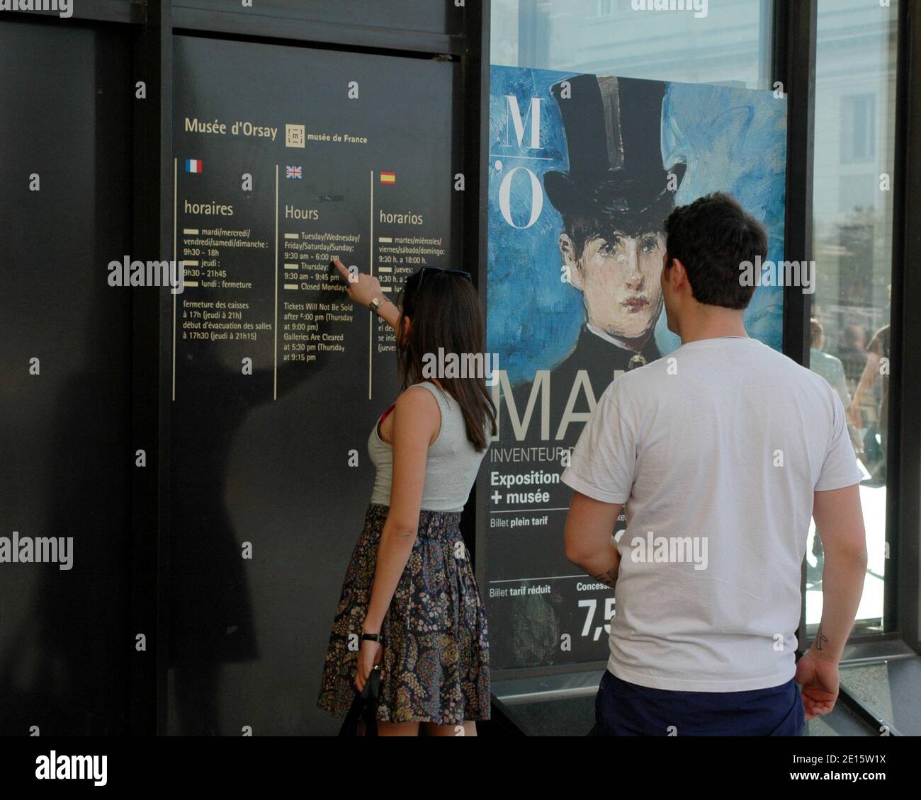 Atmosphere outside the Musee d'Orsay during the exhibition the