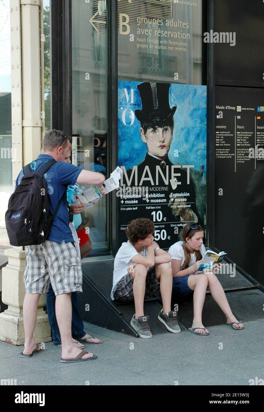 Atmosphere outside the Musee d'Orsay during the exhibition the
