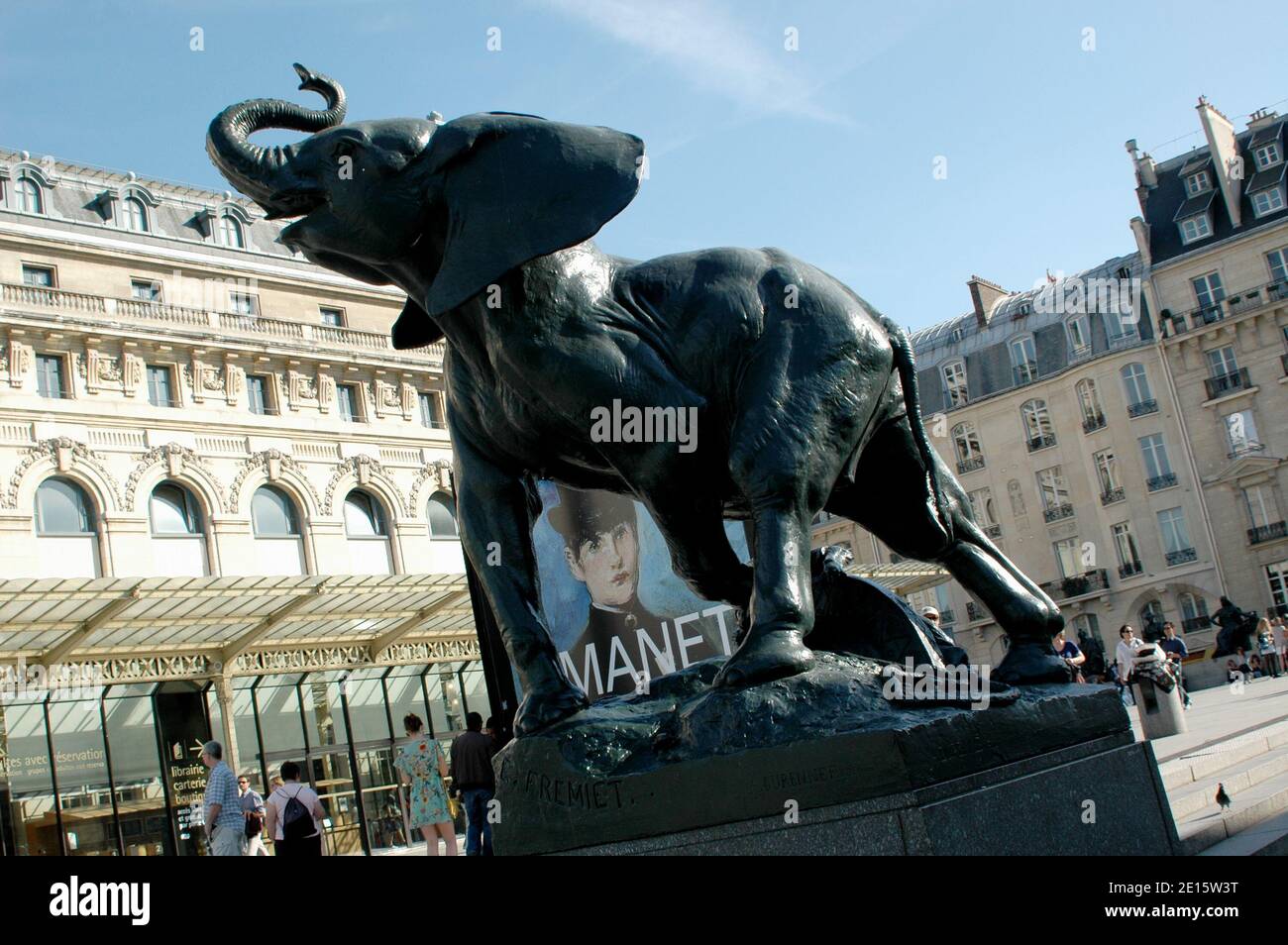 Atmosphere outside the Musee d'Orsay during the exhibition the
