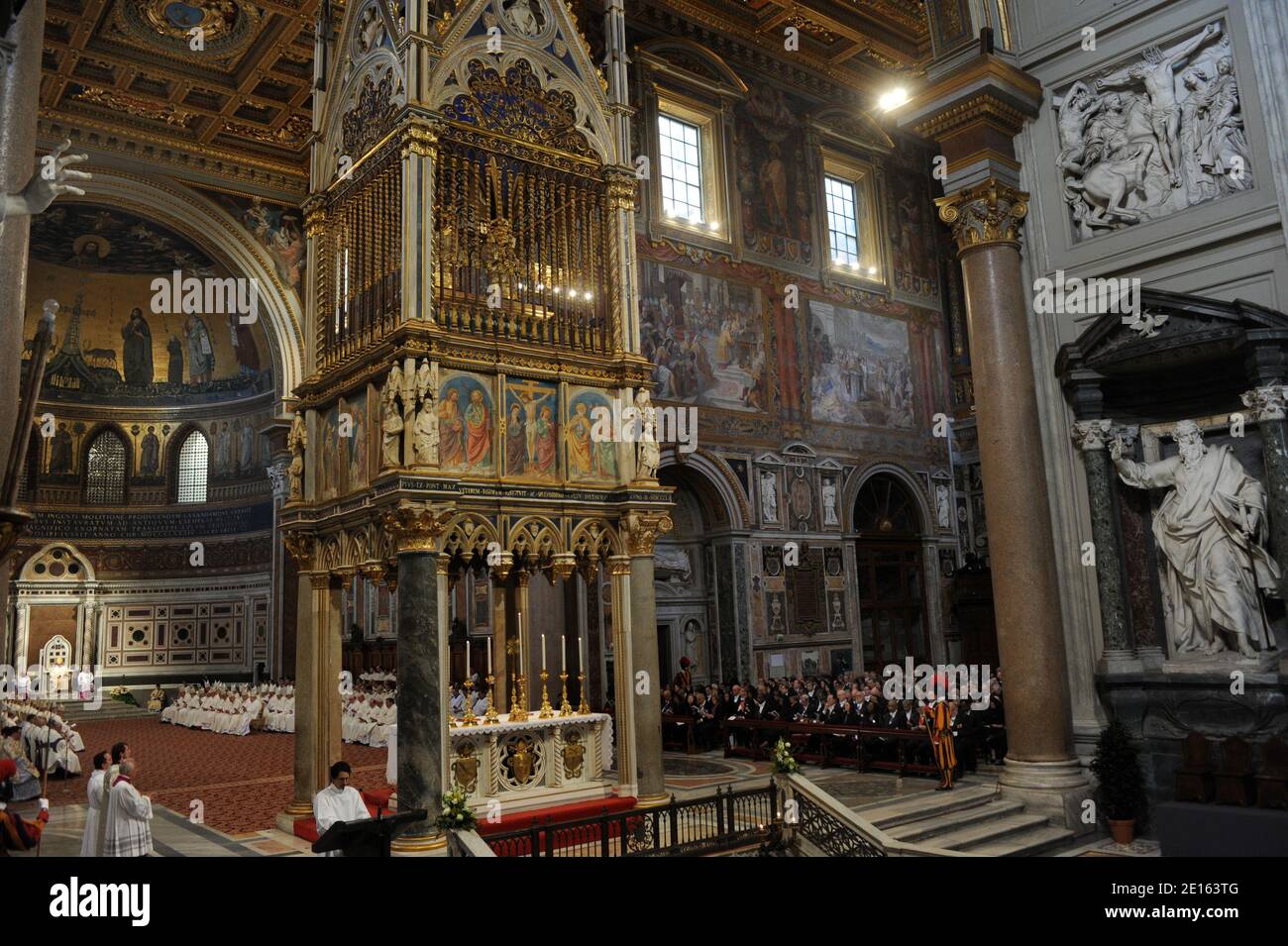 Pope Benedict XVI celebrates the Holy Thursday Mass in St. John in ...