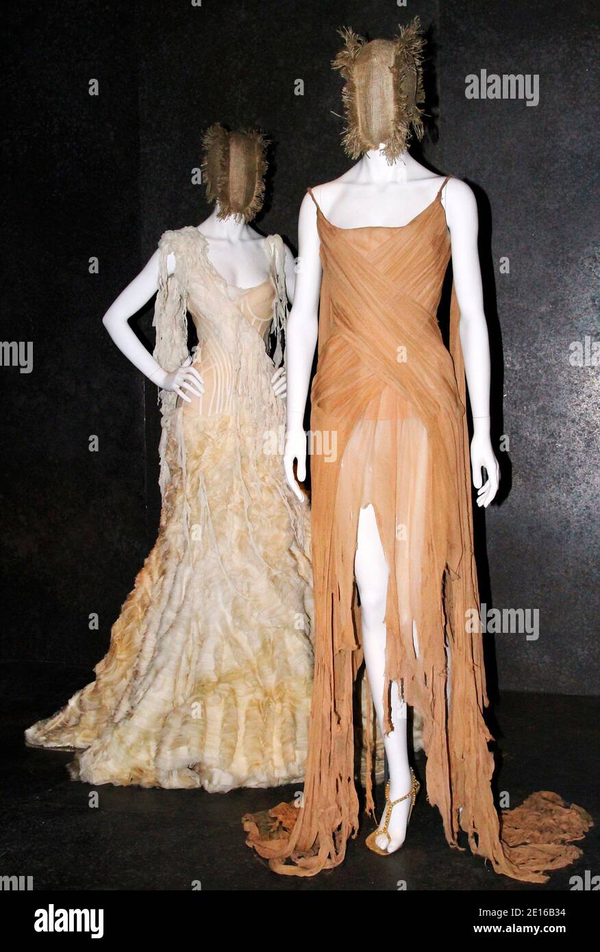 Alexander Mcqueen Savage Beauty Runway alexander-mcqueen-savage-beauty-runway