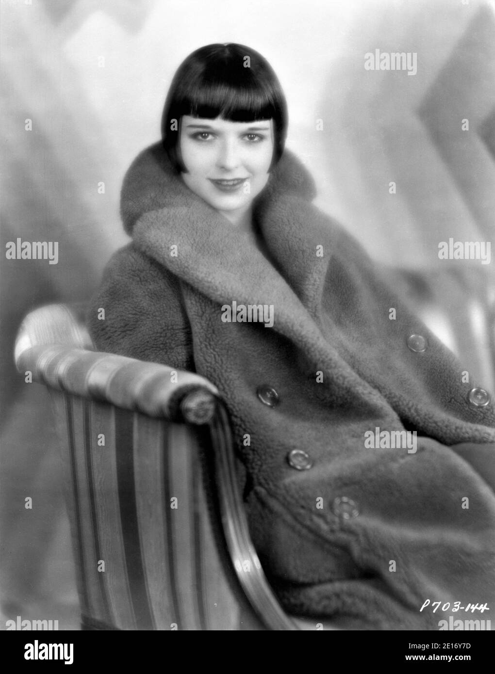 Louise brooks Black and White Stock Photos & Images - Page 2 - Alamy