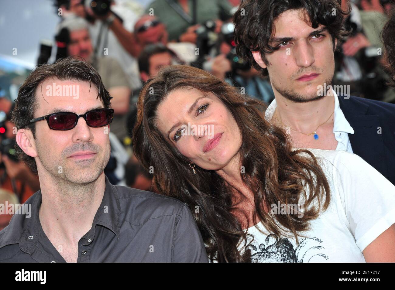 French actor Louis Garrel (R) and actress Chiara Mastroianni
