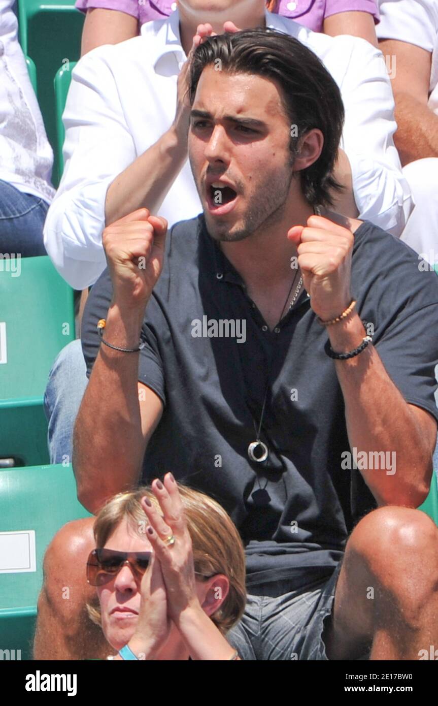 Serbia's basket player's Sasha Vujacic boyfriend of Maria Sharapova attending the French Tennis Open 2011 at Roland Garros arena in Paris, France on June 2 2011. Photo by Christophe Guibbaud/ABACAPRESS.COM Stock Photo