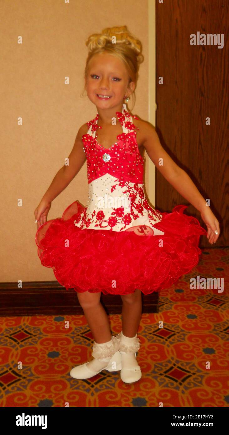 Toddlers and tiaras tlc hires stock photography and images Alamy