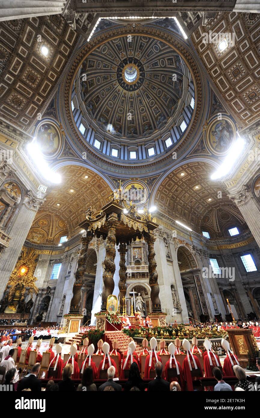 Pope Benedict XVI celebrates the Pentecost mass at St.Peters' Basilica ...