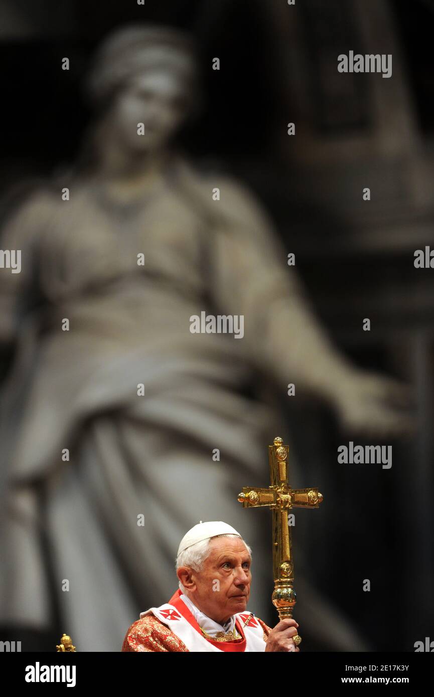 Pope Benedict XVI celebrates the Pentecost mass at St.Peters' Basilica ...
