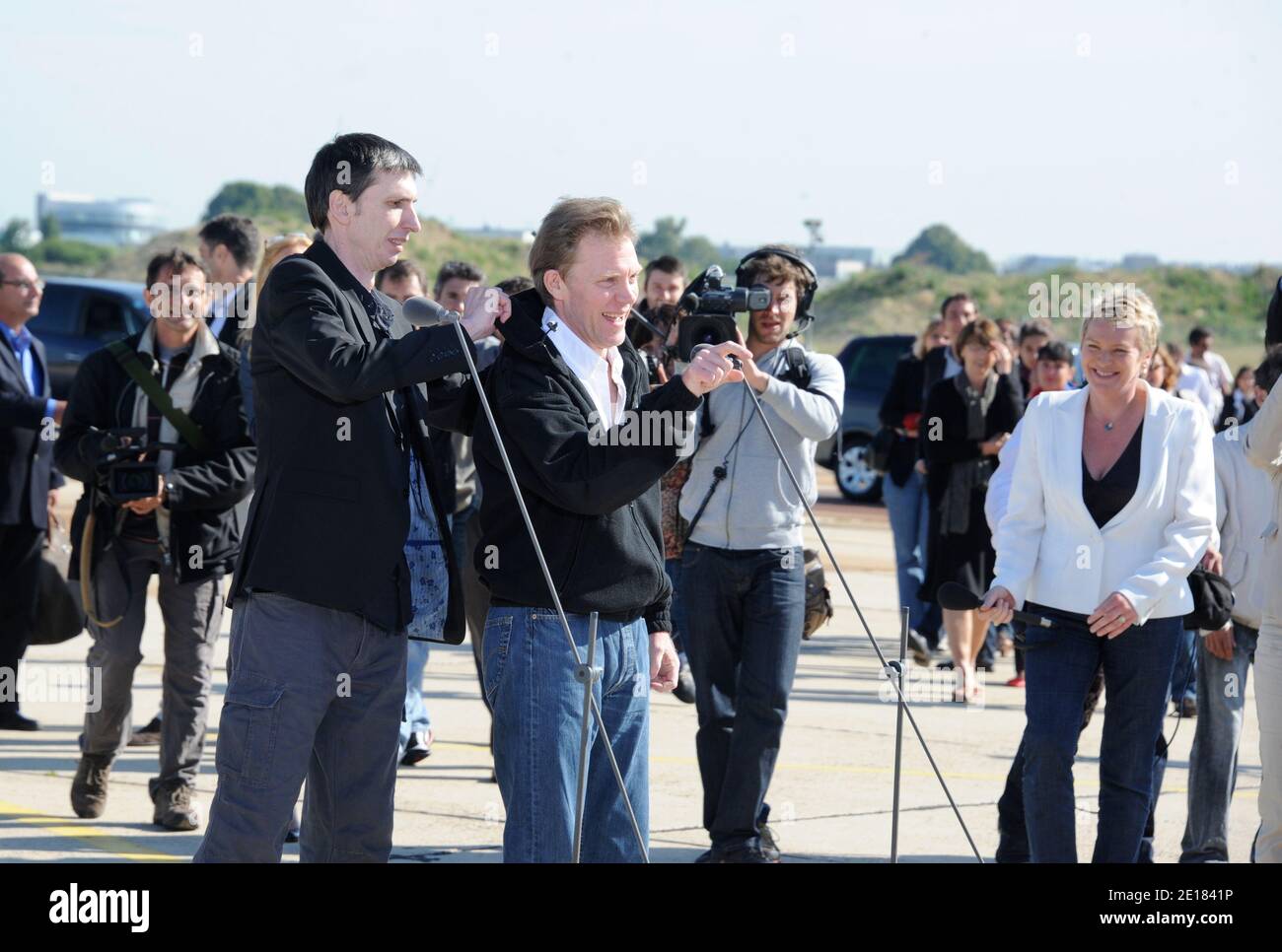 Liberation de stephane taponier et herve ghesquiere hi-res stock ...