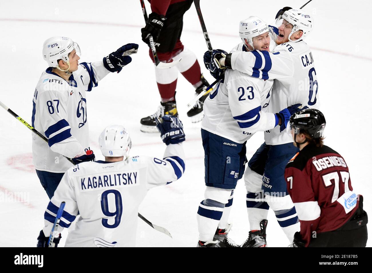 красиков номер хоккей. сибирь металлург. энтони луис хоккеист техас. хоккейные клубы. команды кхл авангард.