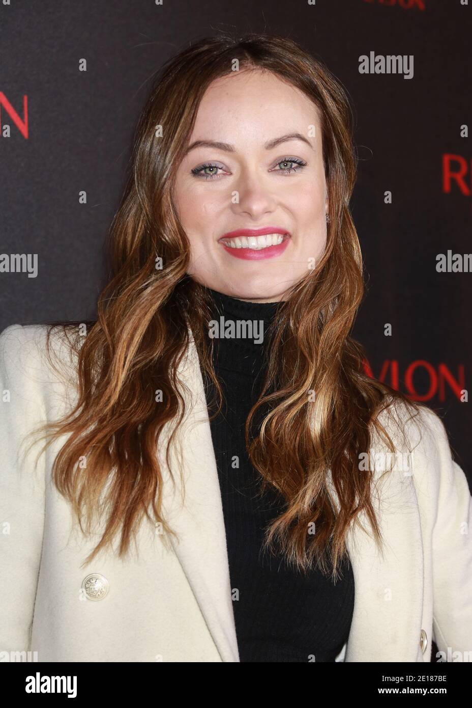 Olivia wilde red carpet event hi-res stock photography and images - Alamy