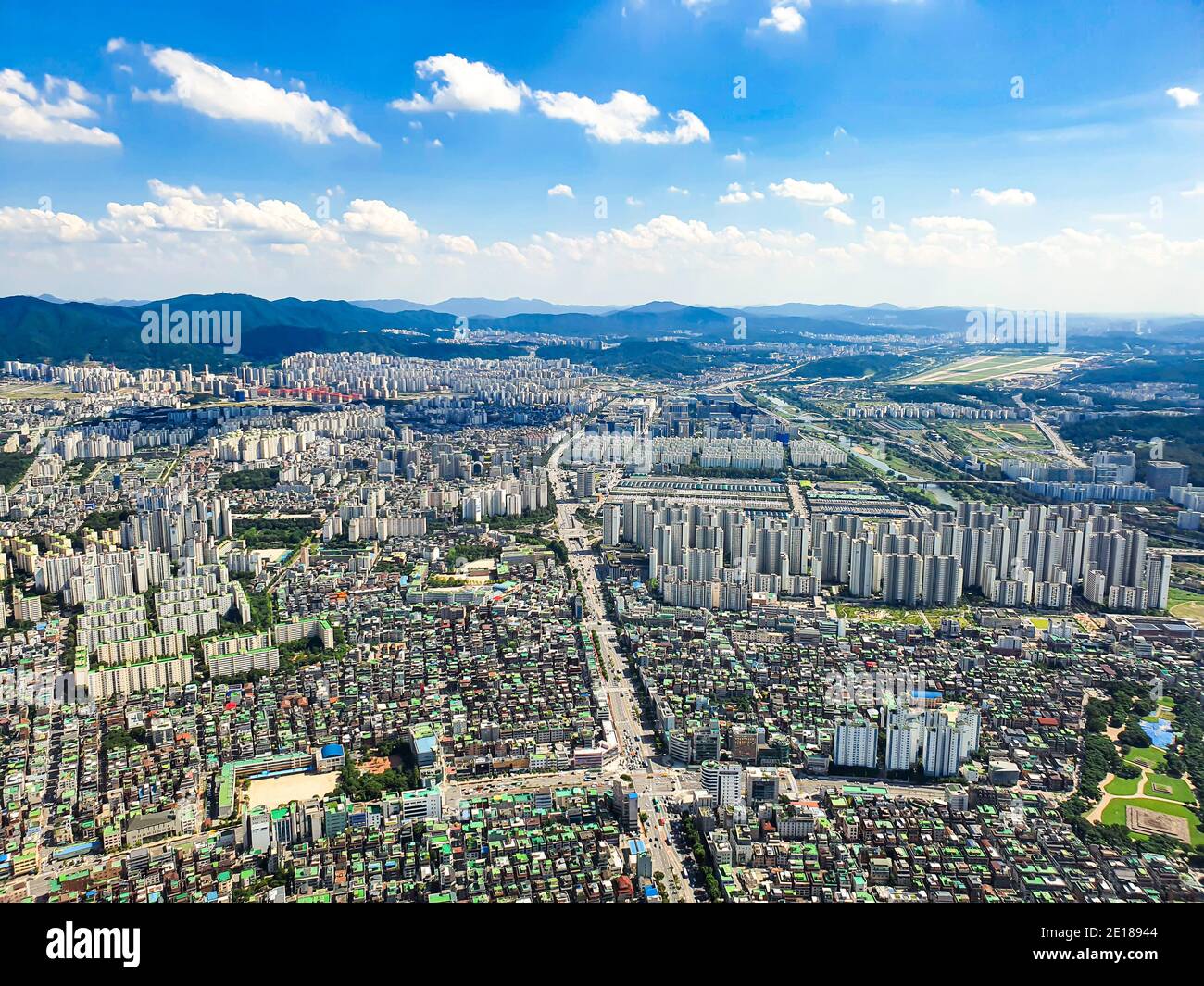 City appearance environment hi-res stock photography and images - Alamy