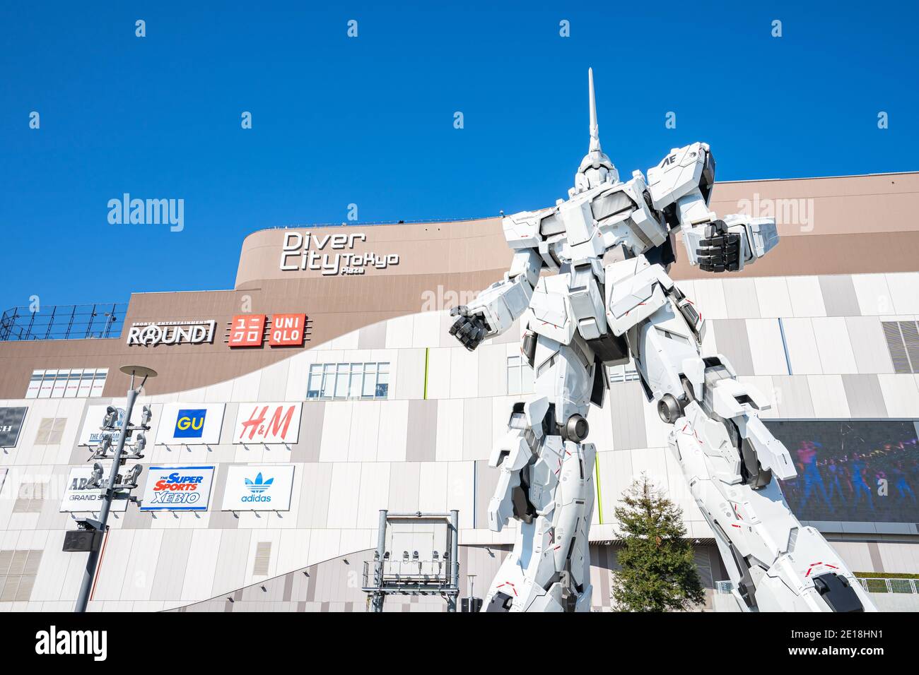 Tokyo, Japan - January 3, 2020: RX-0 Unicorn Gundam in front of Diver City Tokyo Plaza in Odaiba, Tokyo. Stock Photo