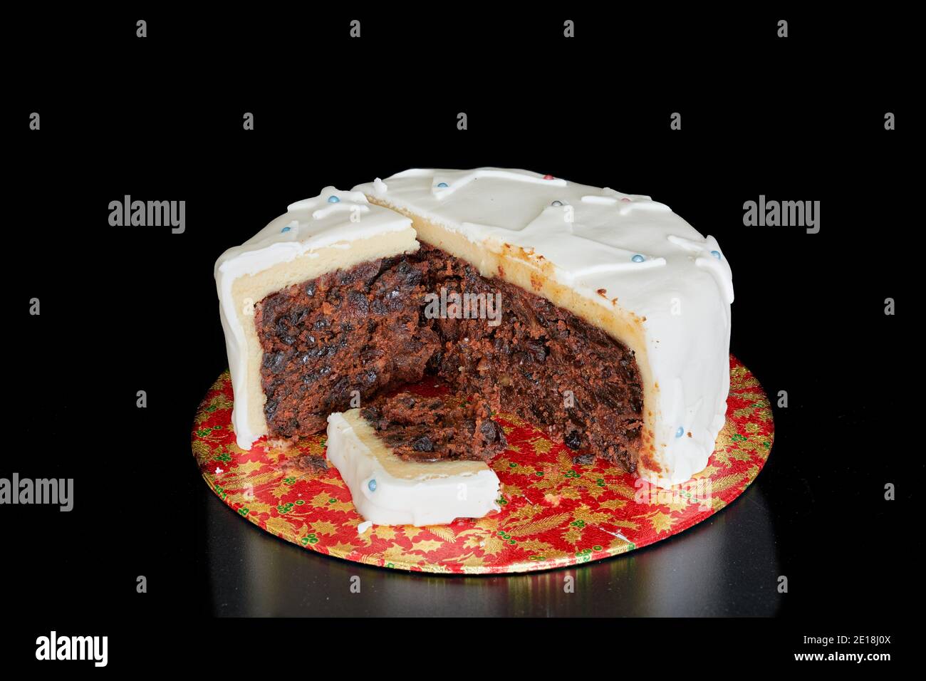 Marzipan icing fruit cake hi-res stock photography and images - Alamy