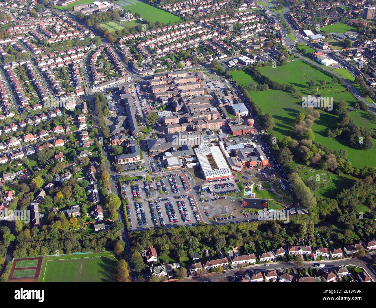 aerial view of the old Alder Hey Hospital (now partly demolished) in Liverpool in 2006 Stock Photo