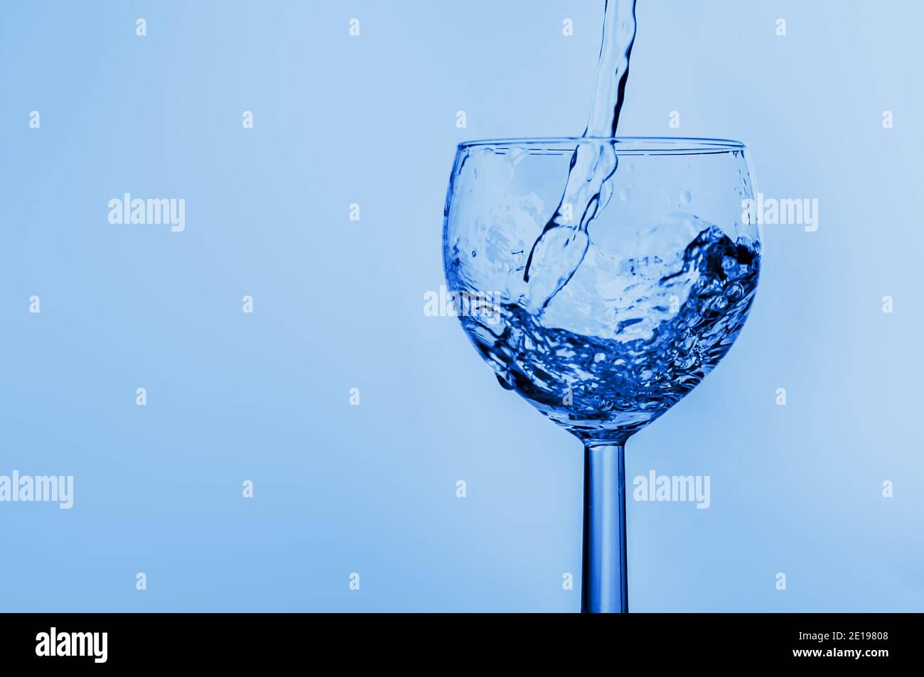 Pouring water in restaurant hi-res stock photography and images - Alamy